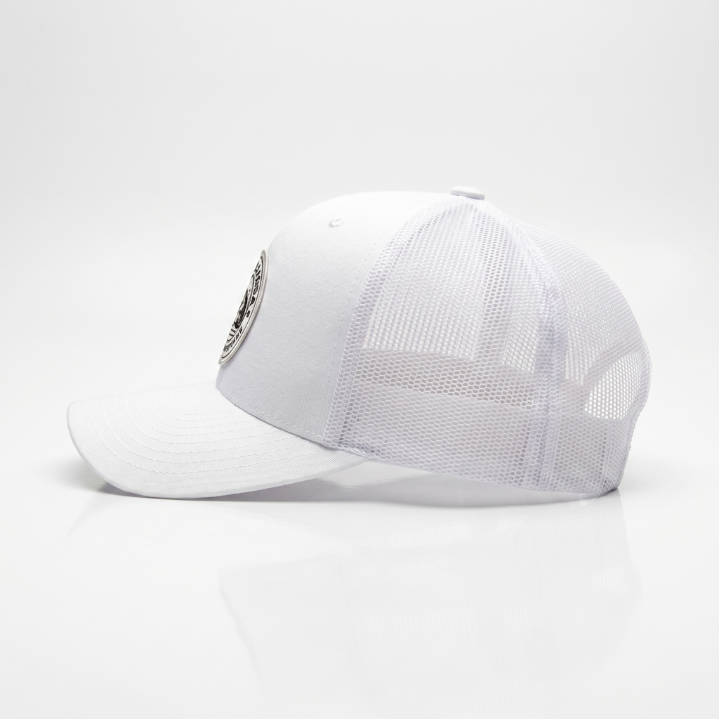 Casquette Trucker Légendaire Blanc & Marine — L'accessoire rugby streetwear | Cent Vingt Trois